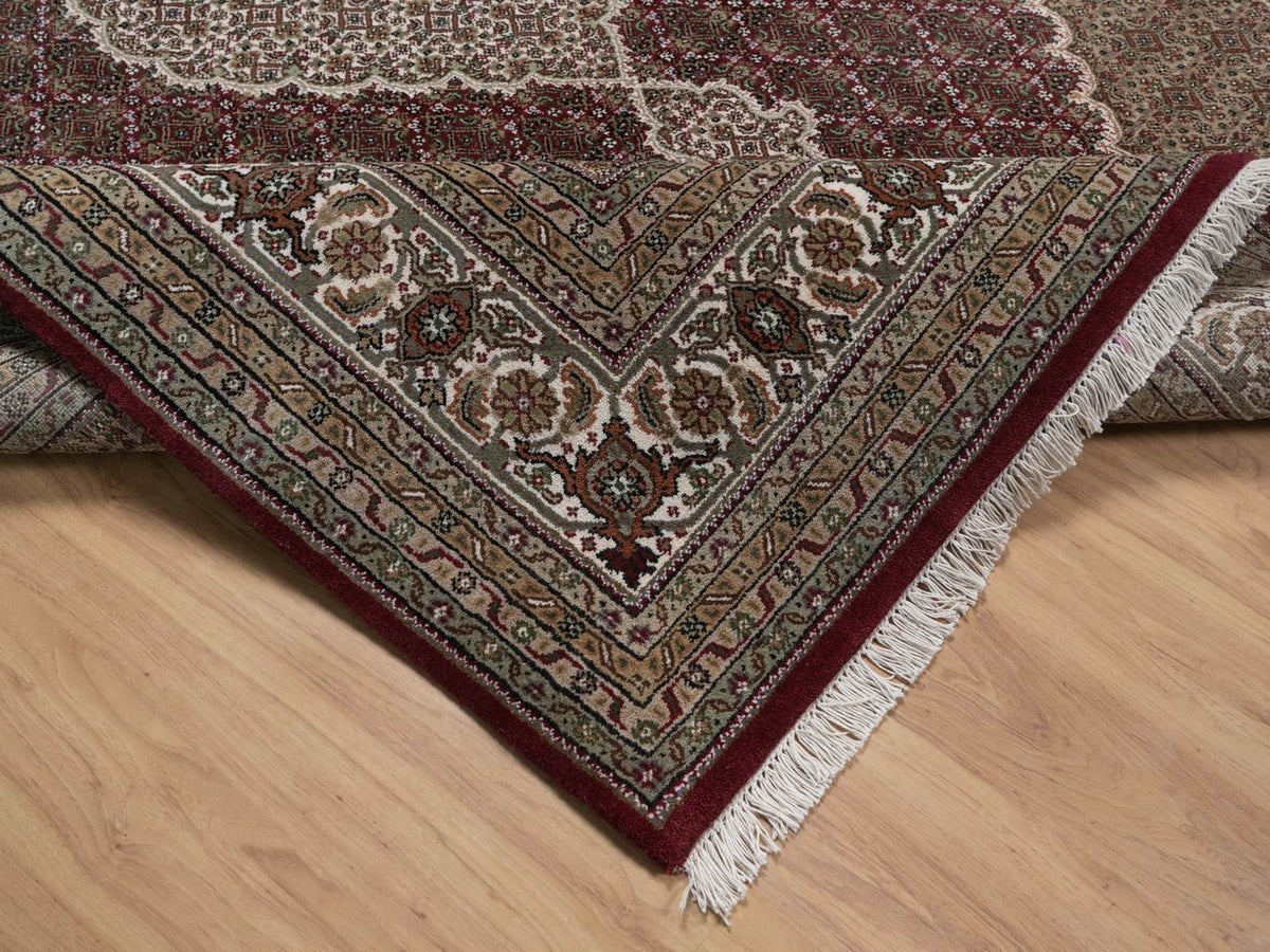 Tabriz hand-knotted wool rug in Red, 7'10" x 10'3", SKU O092708 (view 6)