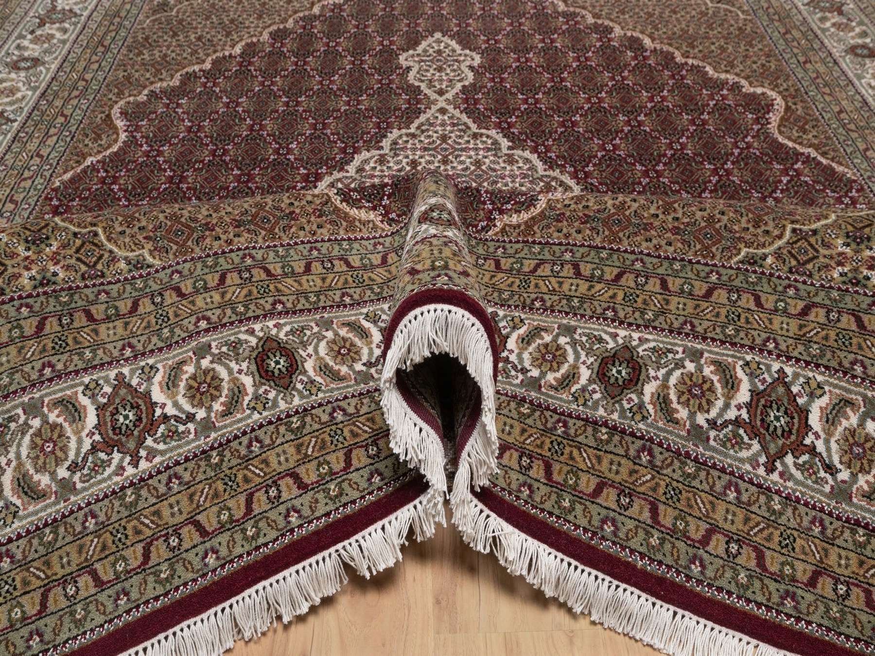 Tabriz hand-knotted wool rug in Red, 7'11" x 10'2", SKU O092709 (view 5)
