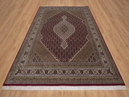 Tabriz hand-knotted wool rug in Red, 7'9" x 9'11", SKU O092710 (view 2)