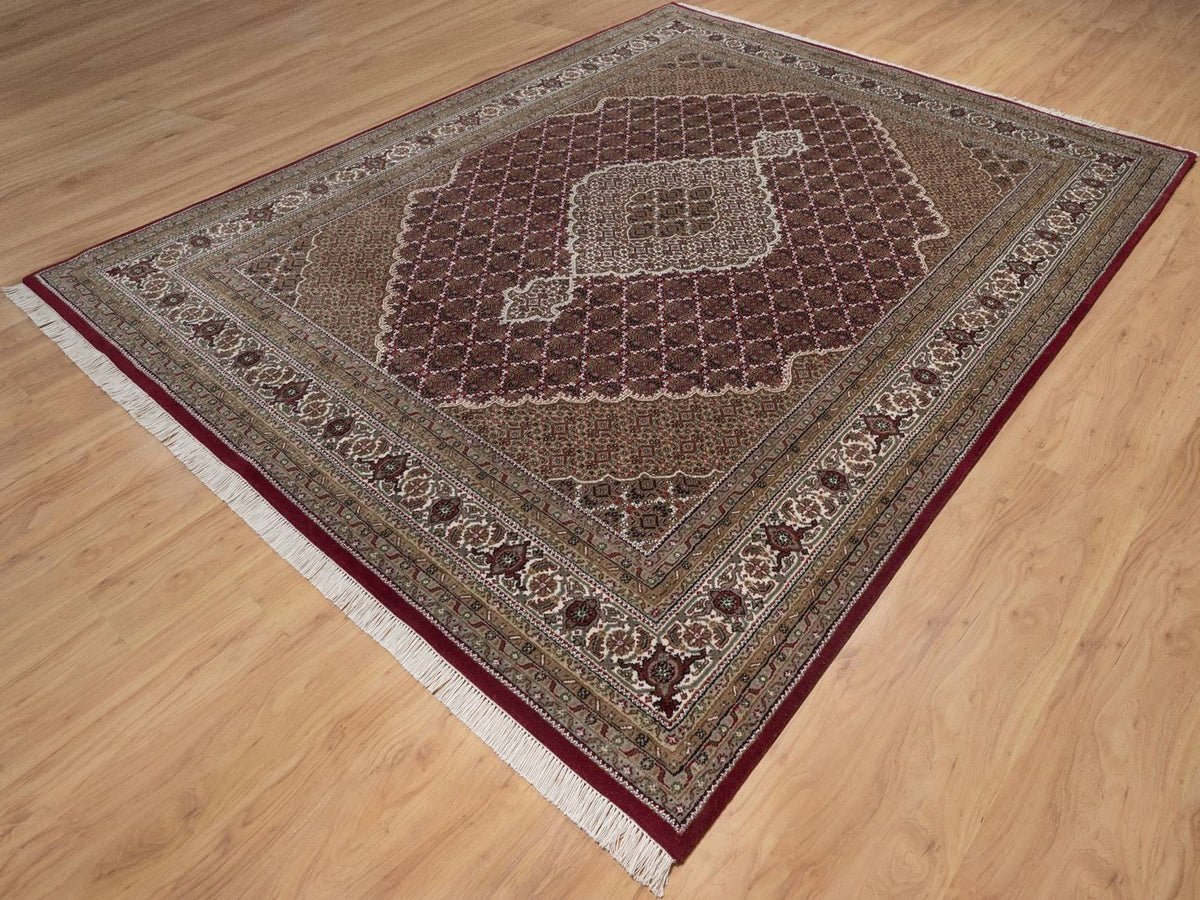 Tabriz hand-knotted wool rug in Red, 7'9" x 9'11", SKU O092710 (view 3)