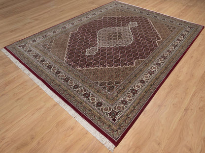 Tabriz hand-knotted wool rug in Red, 7'9" x 9'11", SKU O092710 (view 3)