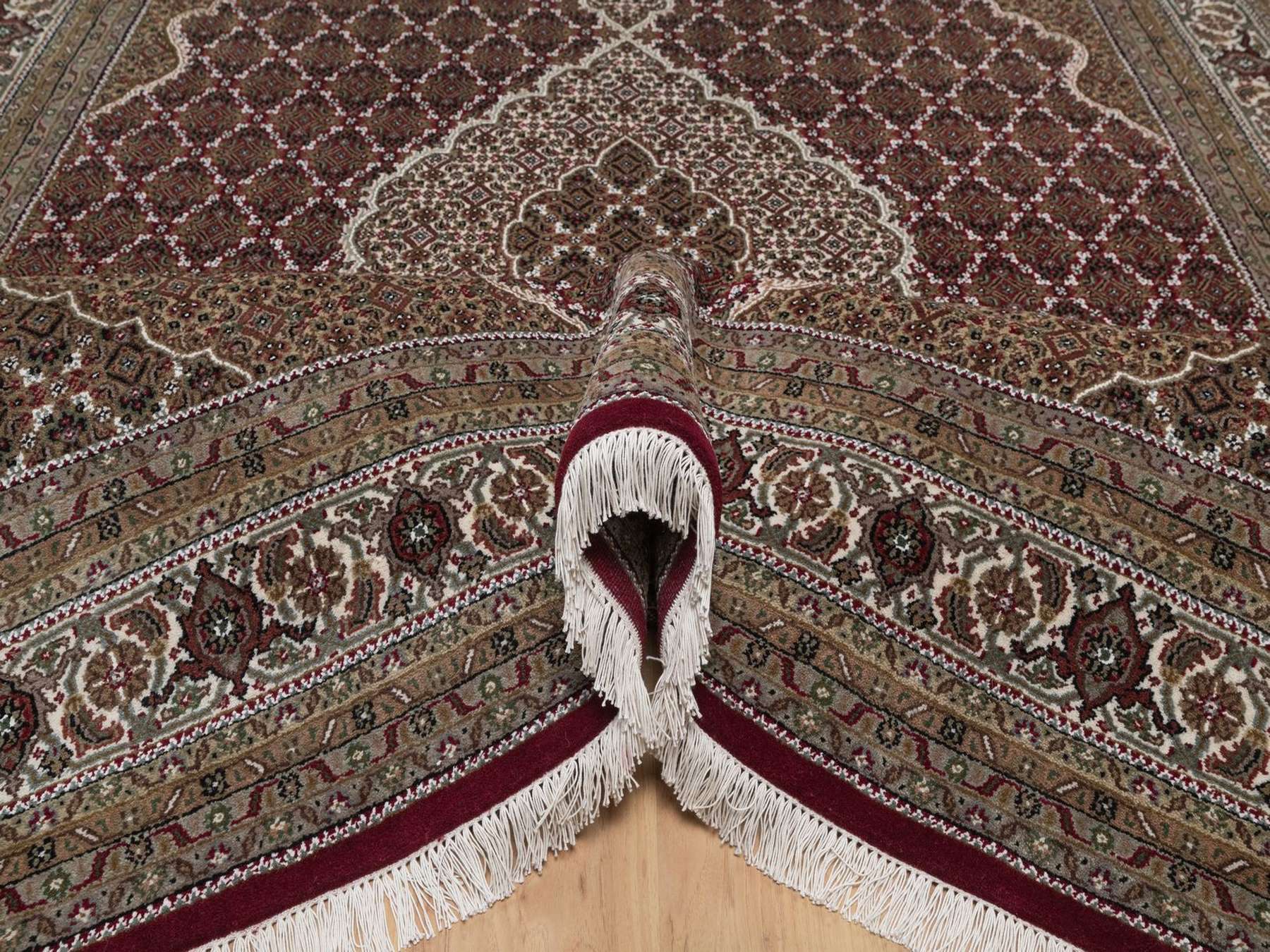 Tabriz hand-knotted wool rug in Red, 7'9" x 9'11", SKU O092710 (view 5)