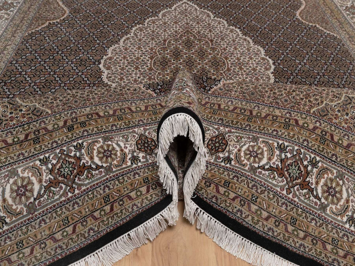 Tabriz hand-knotted wool rug in Black, 8'10" x 12'1", SKU O092711 (view 5)