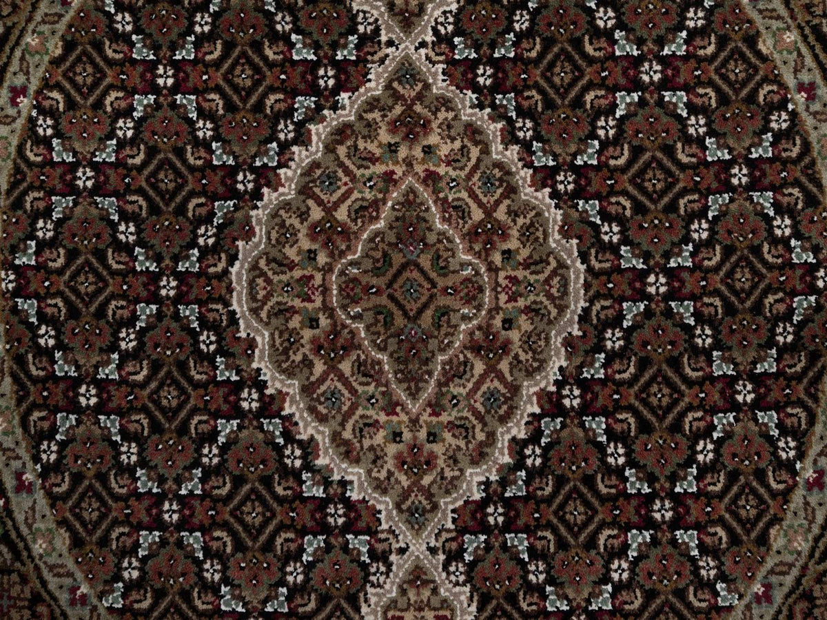 Tabriz hand-knotted wool rug in Black, 3'3" x 3'3", SKU O092712 (view 5)