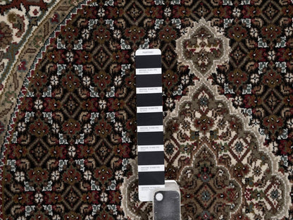 Tabriz hand-knotted wool rug in Black, 3'10" x 3'10", SKU O092714 (view 4)