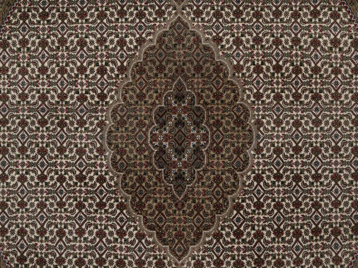 Tabriz hand-knotted wool rug in Ivory, 6' x 6', SKU O092720 (view 5)