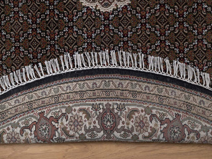 Tabriz hand-knotted wool rug in Black, 7'10" x 7'10", SKU O092721 (view 4)
