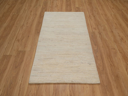 Gabbeh Modern / Contemporary hand-knotted wool rug in Ivory, 2'11" x 5'2", SKU O092729 (view 2)