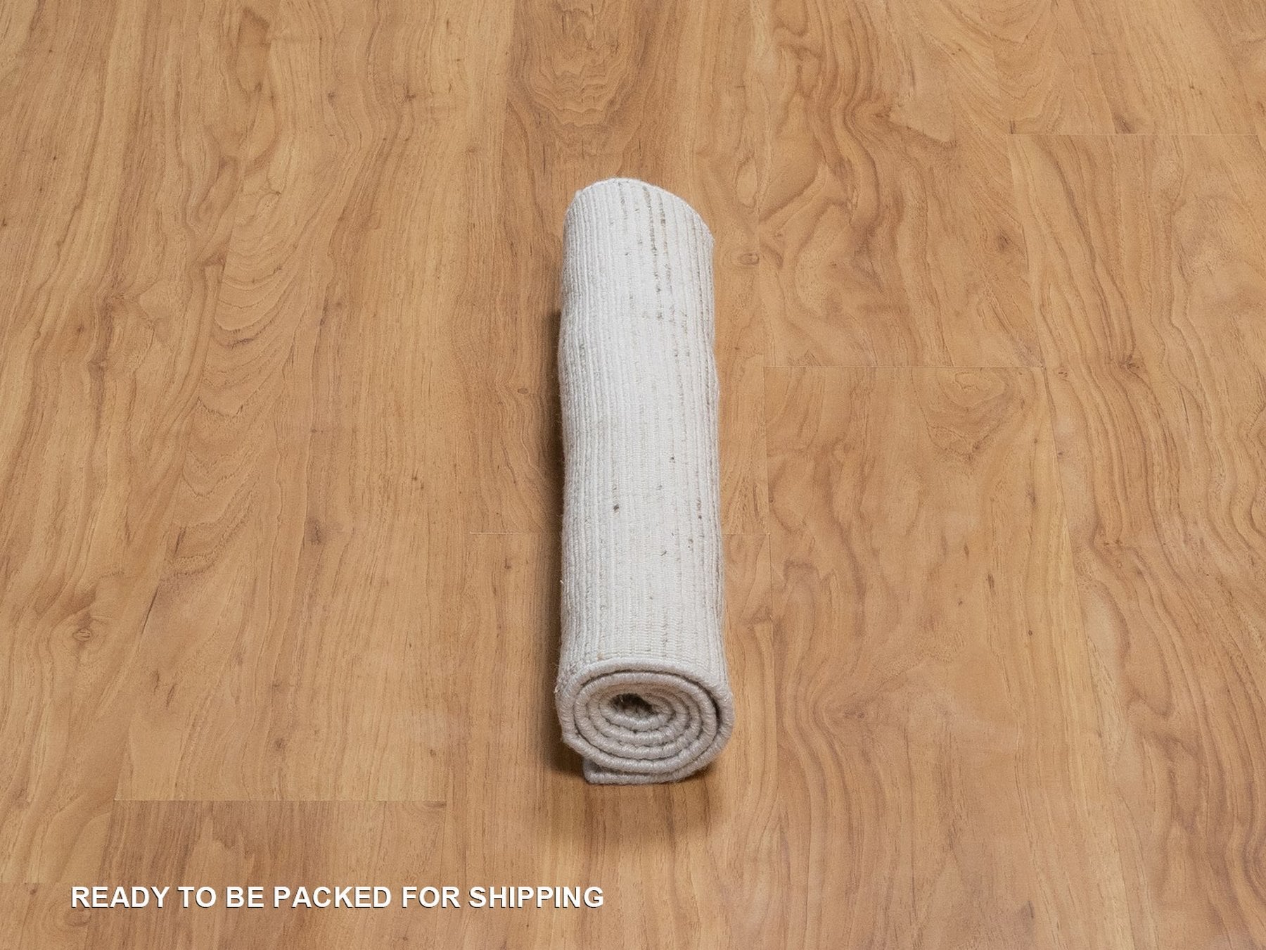 Modern / Contemporary hand-knotted polyester rug in Ivory, 2' x 3', SKU O092733 (view 6)