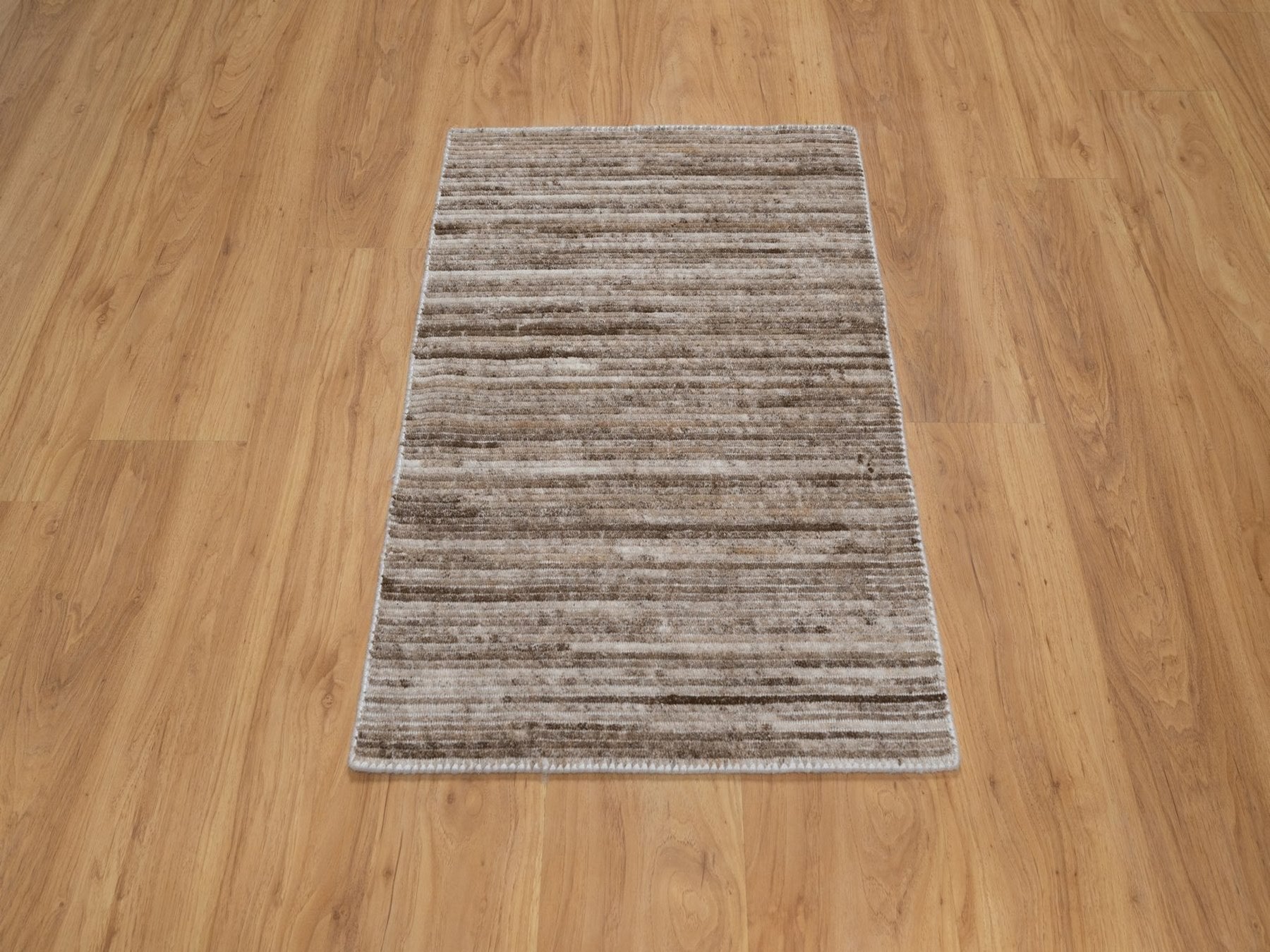 Modern / Contemporary hand-knotted polyester rug in Brown, 2' x 3', SKU O092738 (view 2)