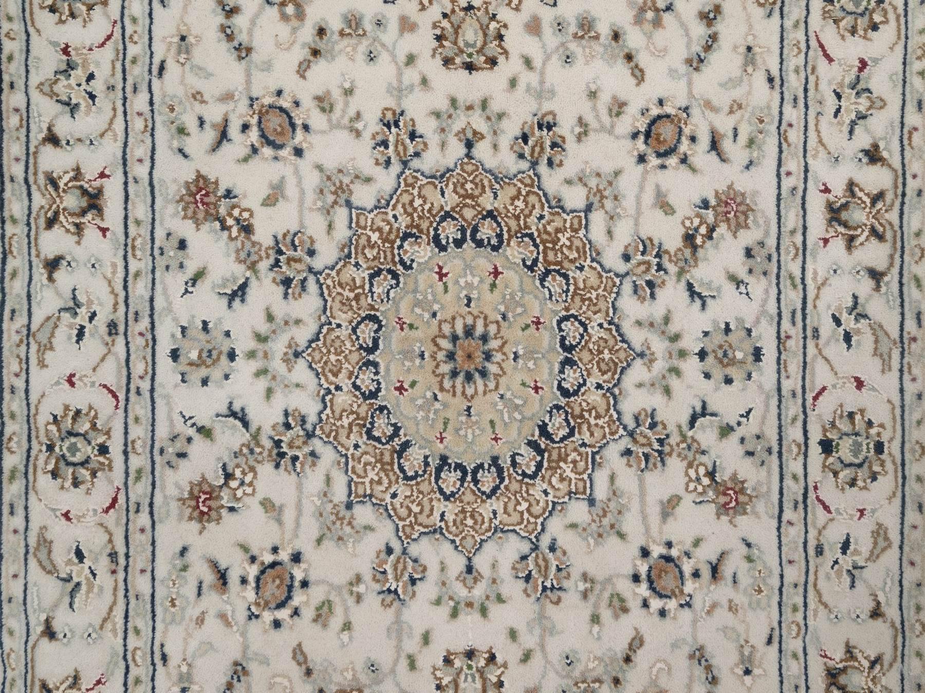 Nain hand-knotted wool/silk runner in Ivory, 2'7" x 12'2", SKU O092742 (view 5)