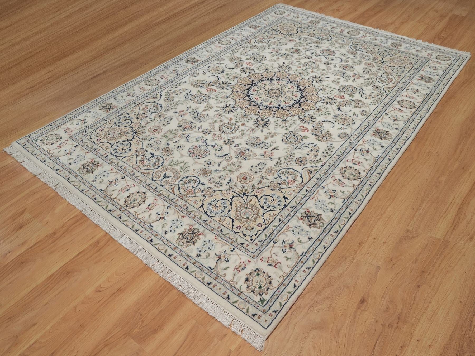 Nain hand-knotted wool/silk rug in Ivory, 5'11" x 9', SKU O092745 (view 3)