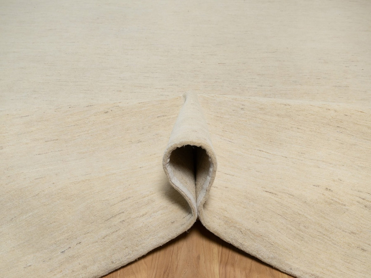Gabbeh Modern / Contemporary hand-knotted wool rug in Ivory, 13'3" x 13'3", SKU O092749 (view 5)
