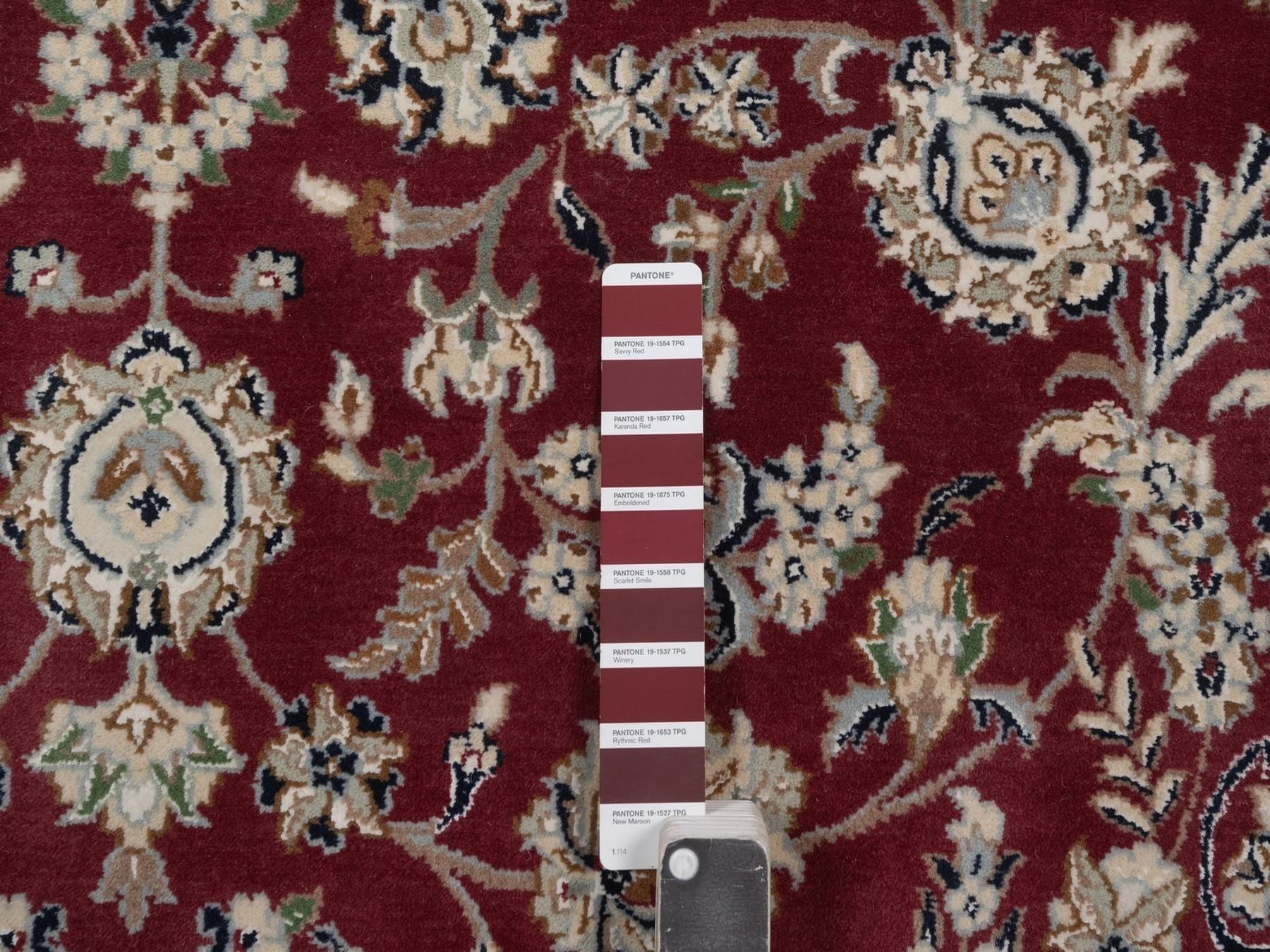 Nain hand-knotted wool/silk rug in Red, 5'10" x 8'11", SKU O092751 (view 7)