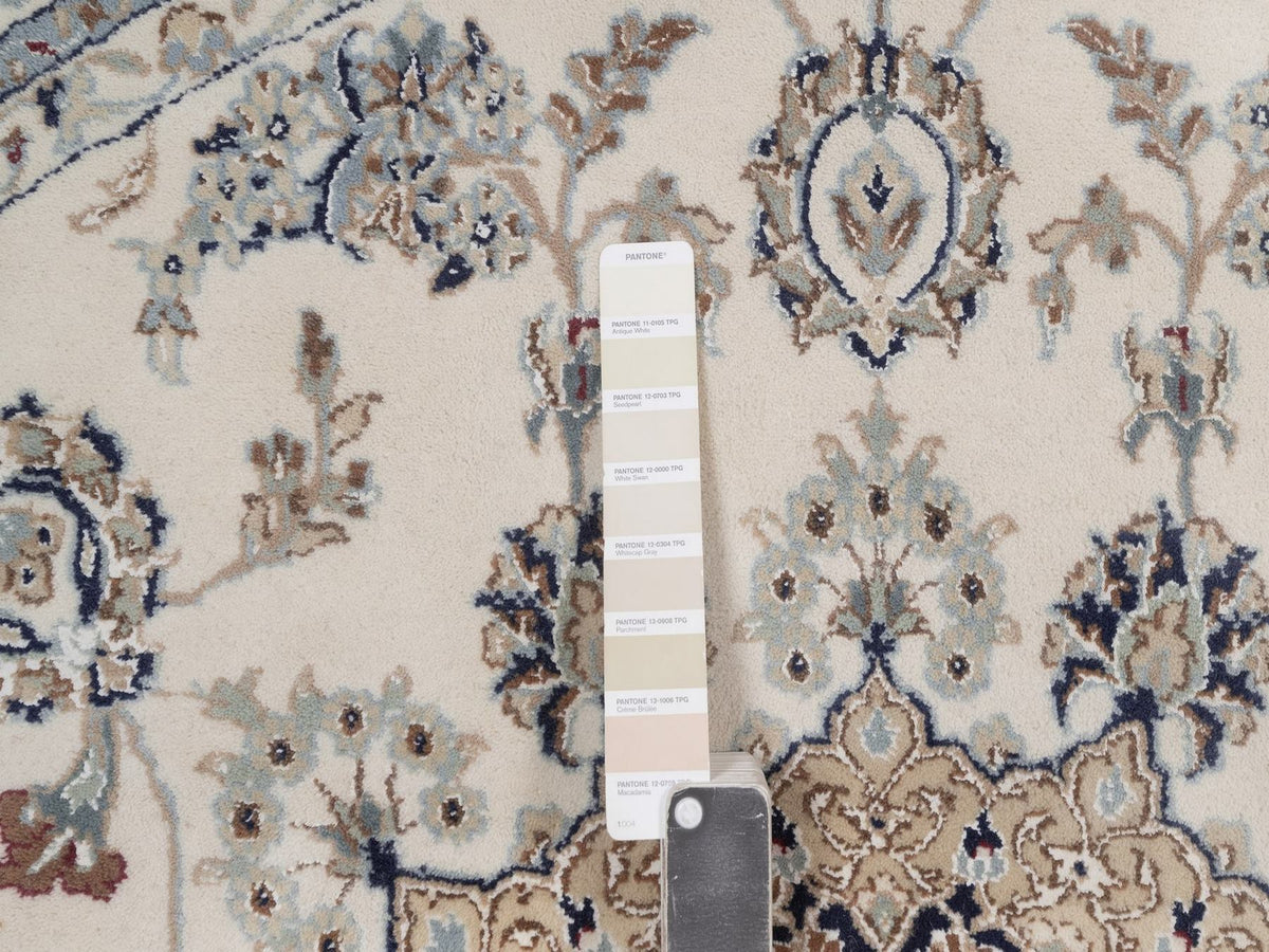 Nain hand-knotted wool/silk rug in Ivory, 6' x 6', SKU O092756 (view 4)