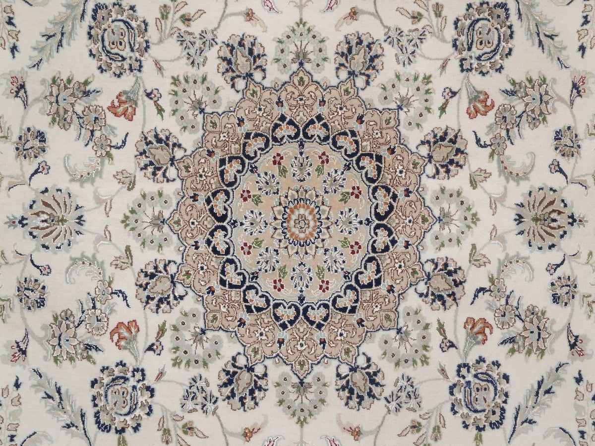 Nain hand-knotted wool/silk rug in Ivory, 8'9" x 12'1", SKU O092758 (view 8)