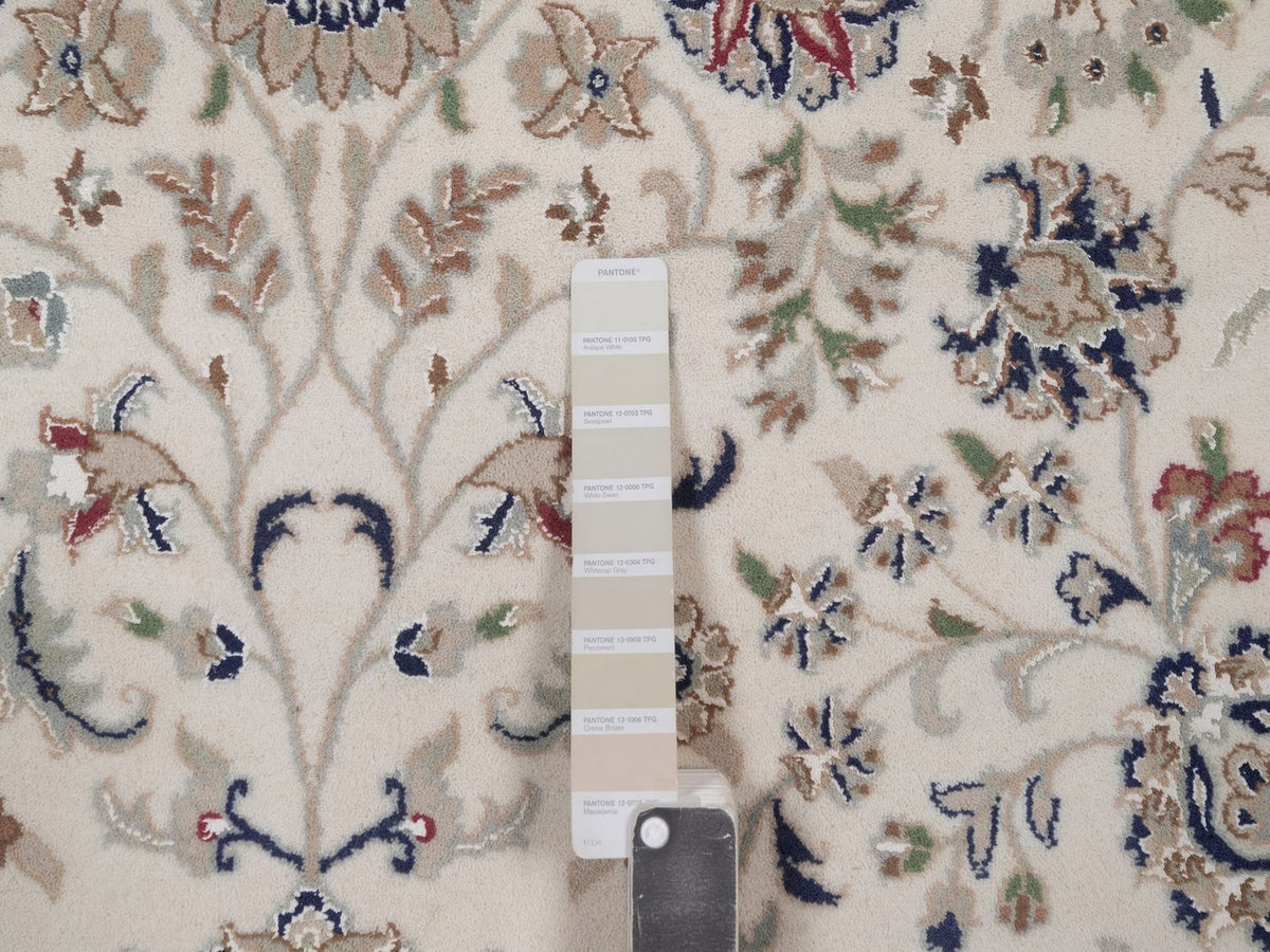 Nain hand-knotted wool/silk rug in Ivory, 7'10" x 7'10", SKU O092764 (view 7)