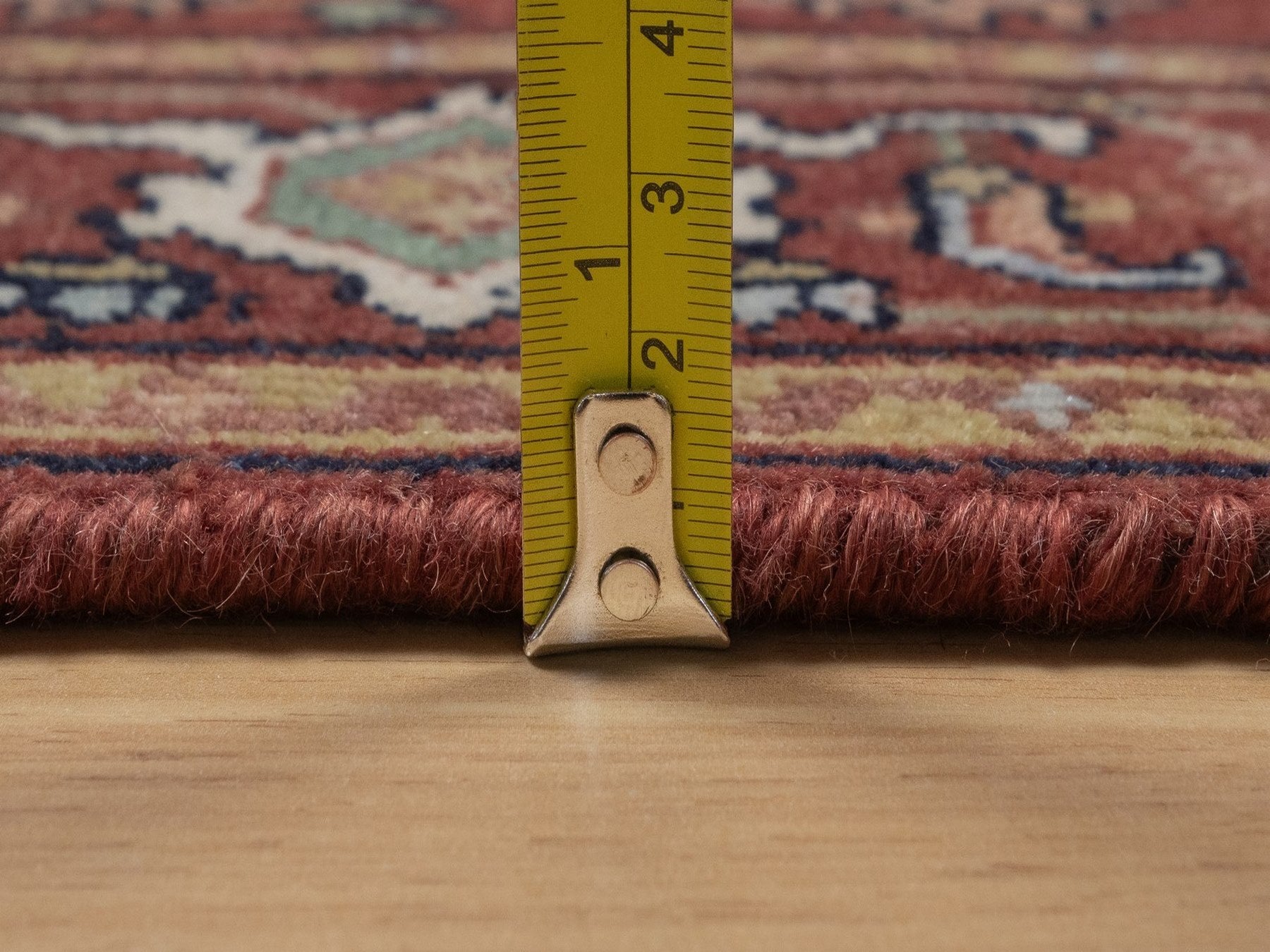 Heriz Heriz hand-knotted wool rug in Red, 3'1" x 5'1", SKU O092777 (view 7)