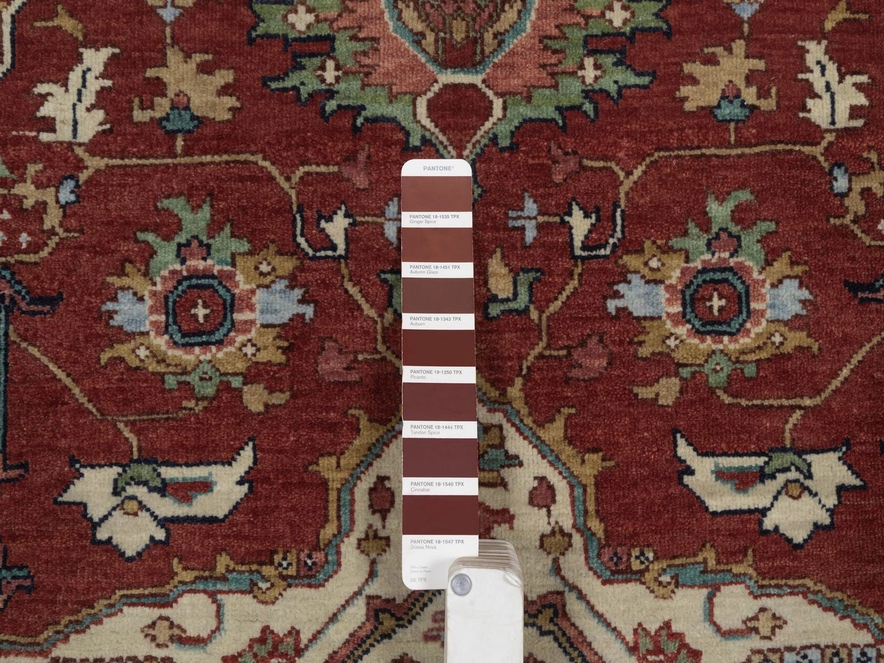 Heriz Heriz hand-knotted wool rug in Red, 5'1" x 7'2", SKU O092782 (view 4)
