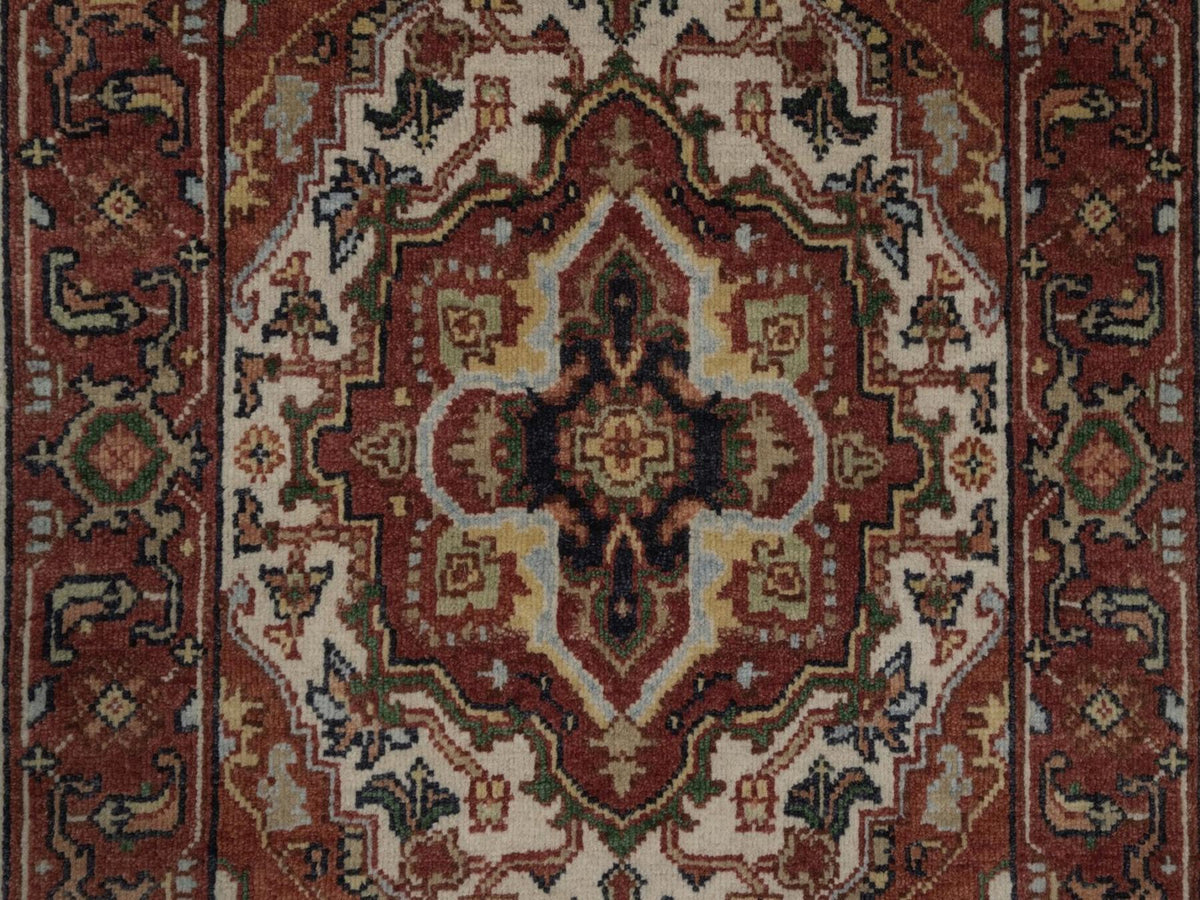 Heriz Heriz hand-knotted wool rug in Ivory, 2'1" x 3'1", SKU O092788 (view 5)