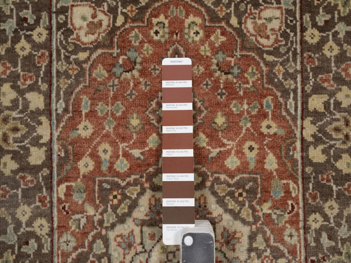 Tabriz hand-knotted wool rug in Red, 2' x 3'2", SKU O092792 (view 4)