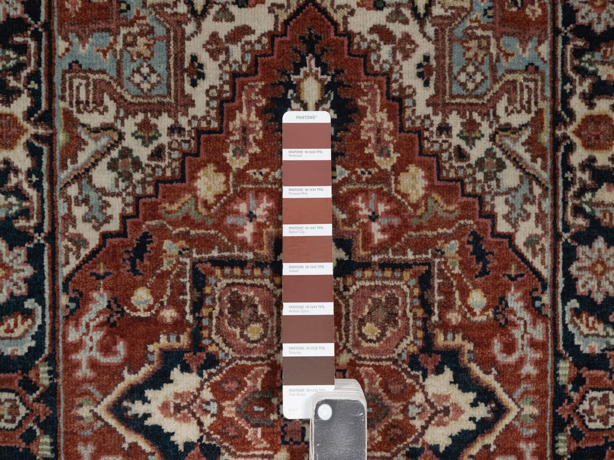 Heriz Heriz hand-knotted wool rug in Red, 2'1" x 3', SKU O092793 (view 4)