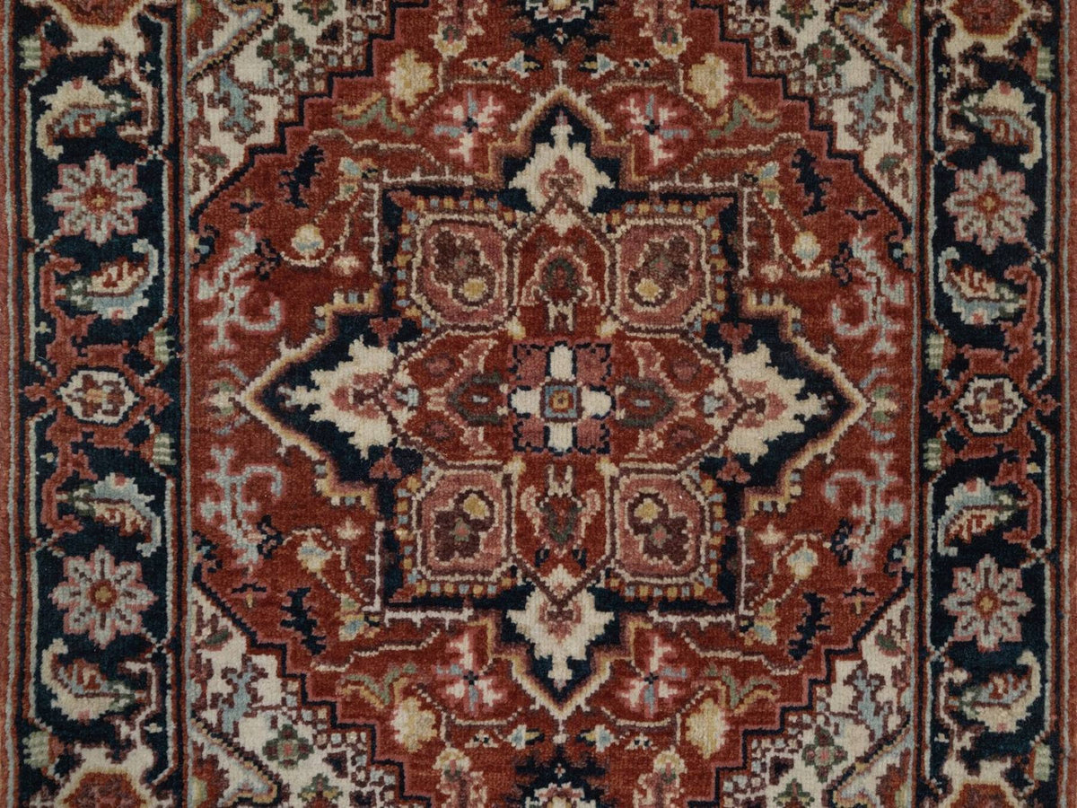 Heriz Heriz hand-knotted wool rug in Red, 2'1" x 3', SKU O092793 (view 5)
