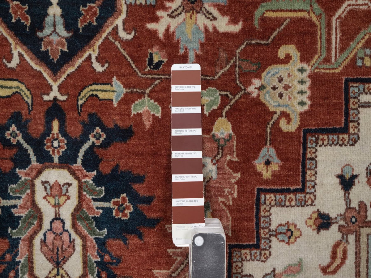Heriz Heriz hand-knotted wool rug in Red, 7'10" x 10'1", SKU O092794 (view 7)