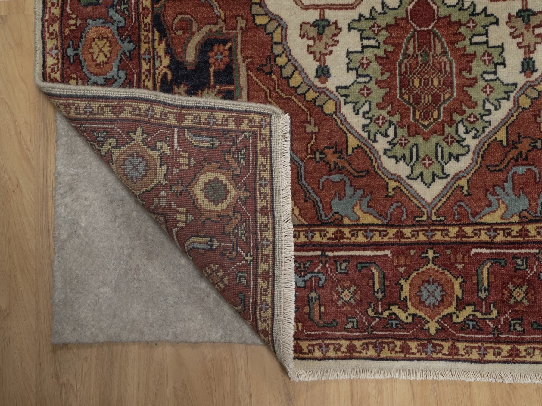 Heriz Heriz hand-knotted wool rug in Ivory, 3'11" x 6', SKU O092797 (view 3)