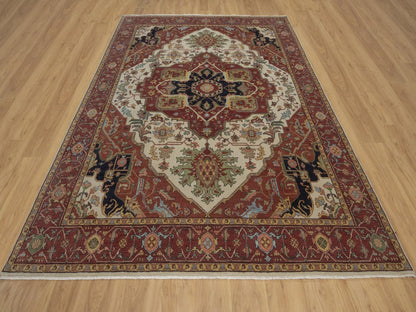 Heriz Heriz hand-knotted wool rug in Ivory, 7'10" x 10'1", SKU O092800 (view 2)