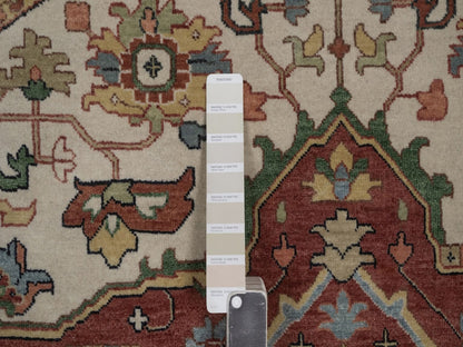 Heriz Heriz hand-knotted wool rug in Ivory, 6'10" x 6'10", SKU O092803 (view 4)
