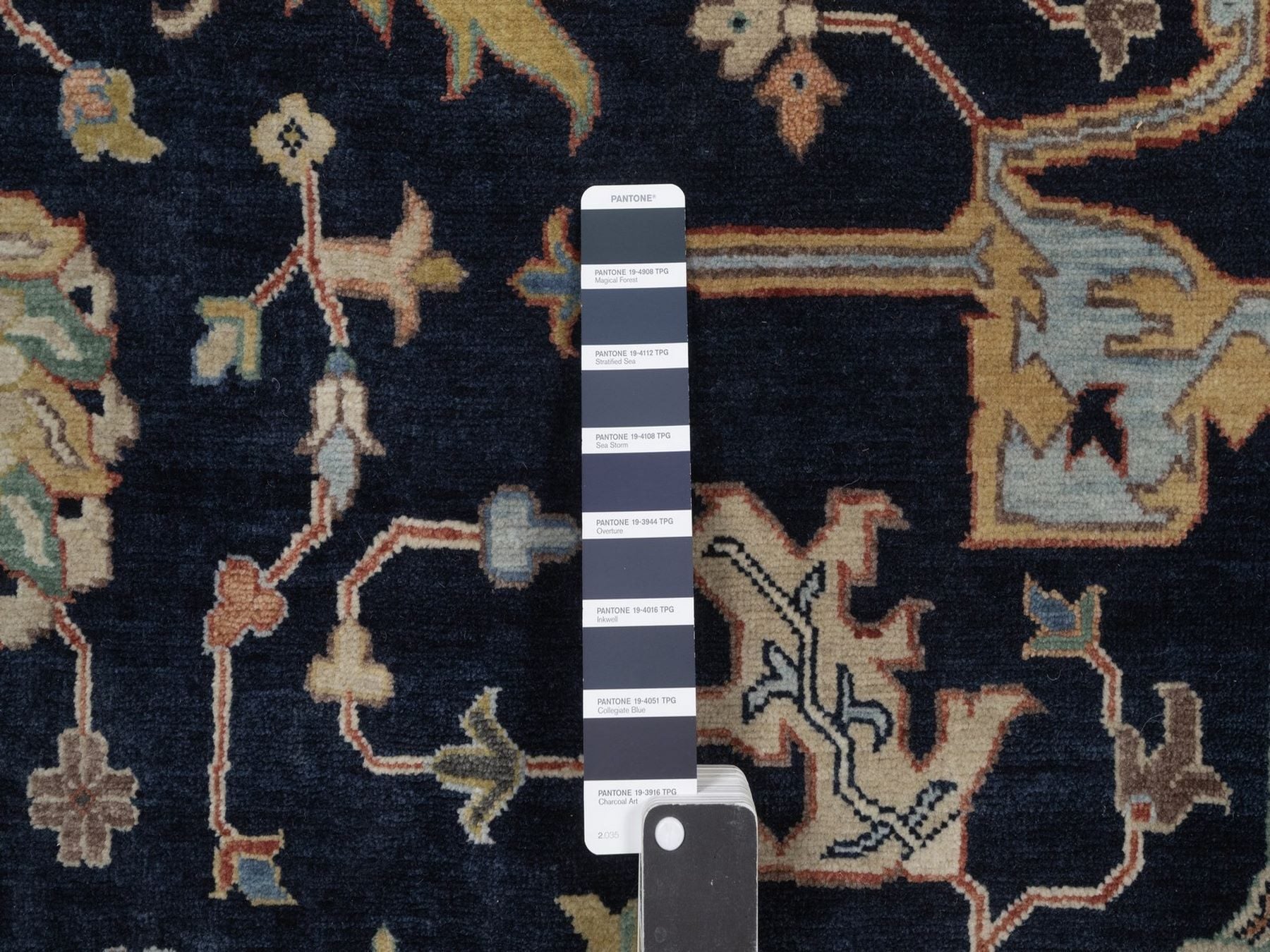 Heriz Heriz hand-knotted wool rug in Blue, 8'10" x 12'1", SKU O092806 (view 7)