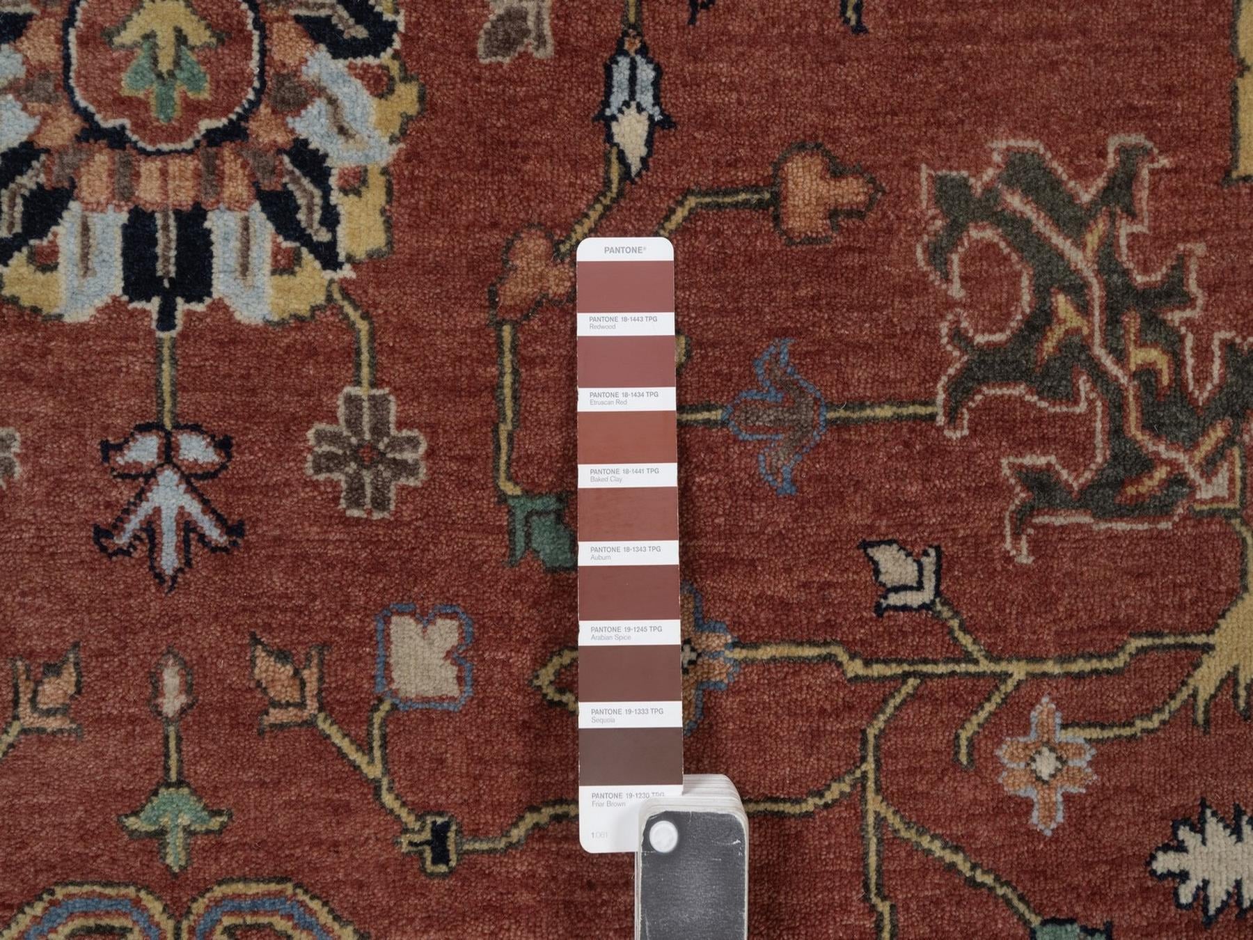 Heriz Heriz hand-knotted wool rug in Red, 9'2" x 12'1", SKU O092811 (view 7)