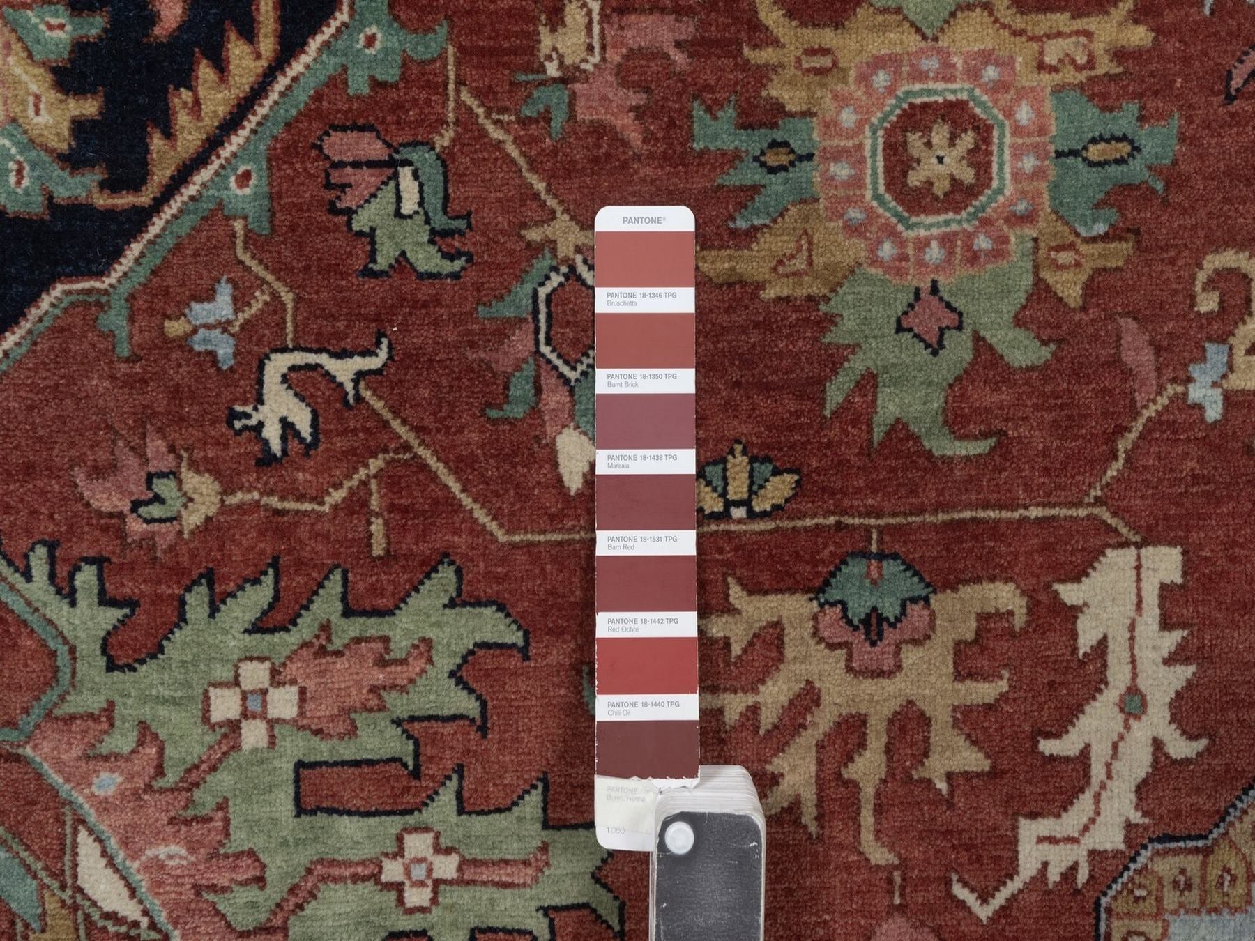 Heriz Heriz hand-knotted wool rug in Red, 8'9" x 11'10", SKU O092812 (view 7)