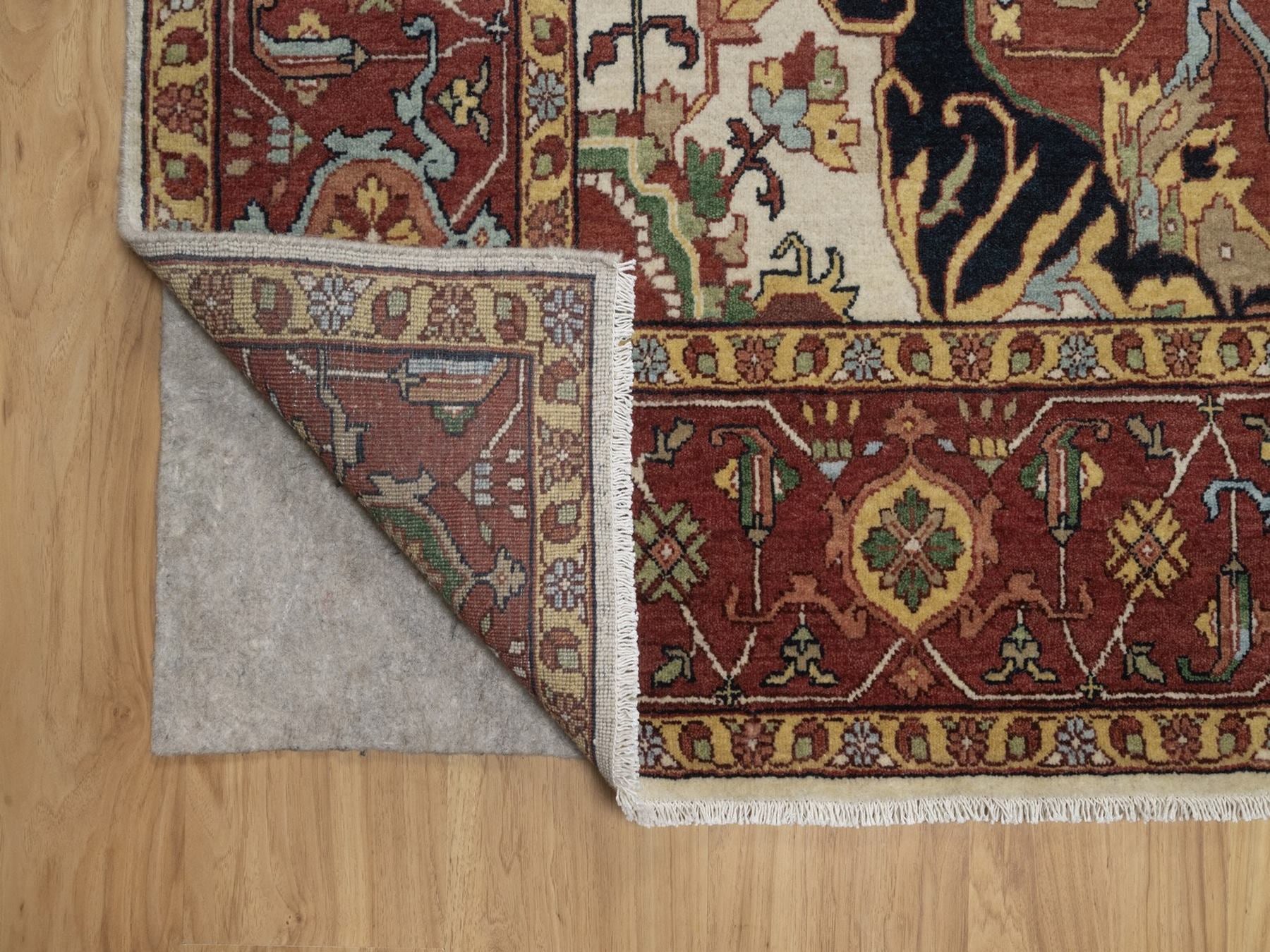 Heriz Heriz hand-knotted wool rug in Ivory, 8'8" x 12', SKU O092822 (view 4)
