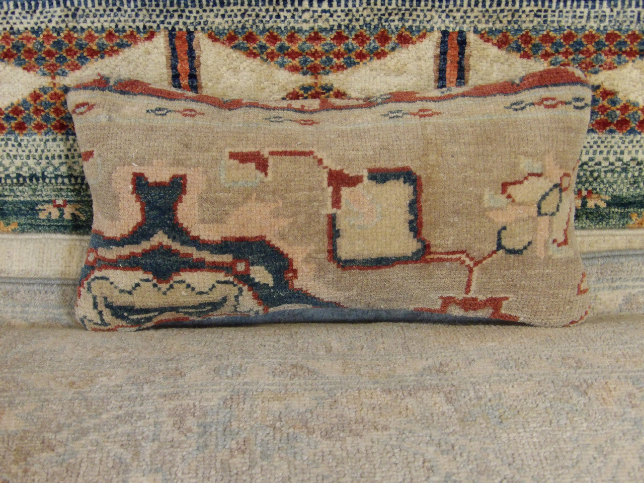 Handwoven accent pillow cover, 1'4 x 0'8, full view