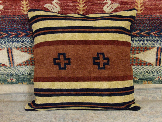 Pillow Handwoven Size:1'5" x 1'5" - p-42