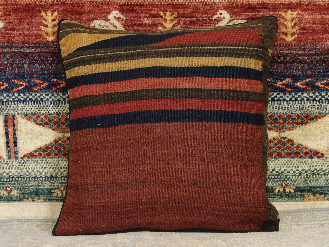 Handwoven accent pillow cover, 1'5 x 1'5, full view