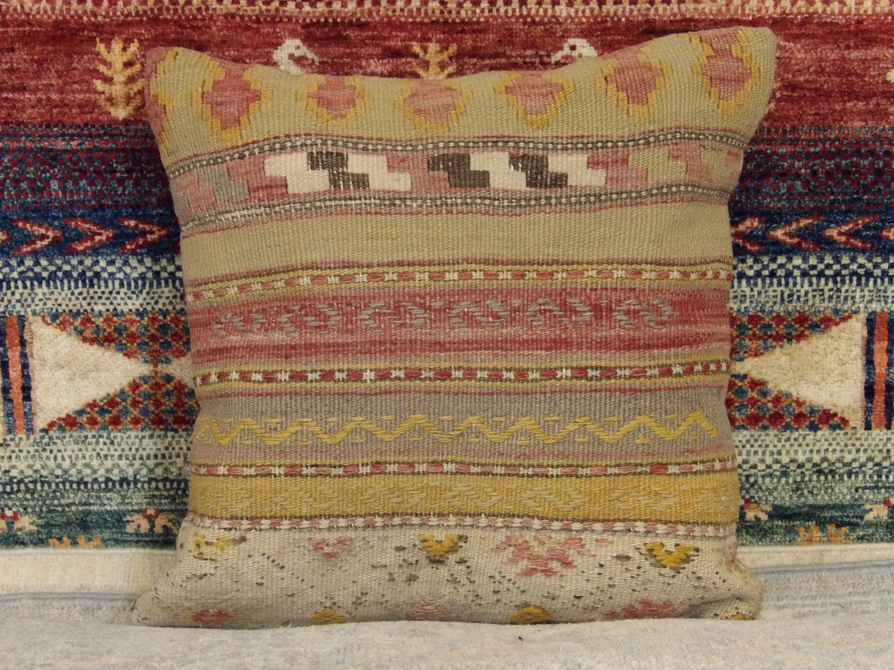 Handwoven accent pillow cover, 1'5 x 1'5, full view