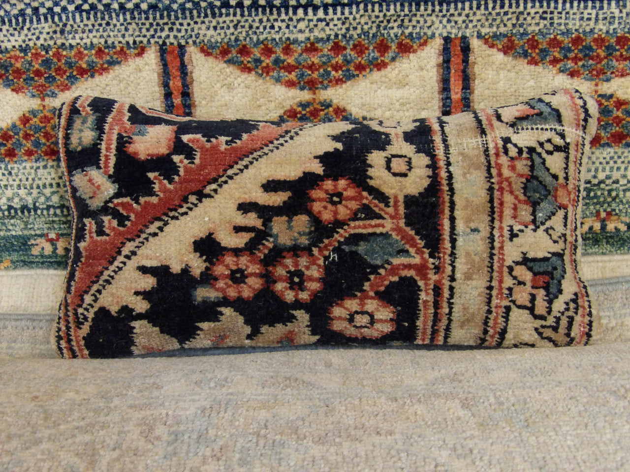 Handwoven accent pillow cover, 1'4 x 0'8, full view