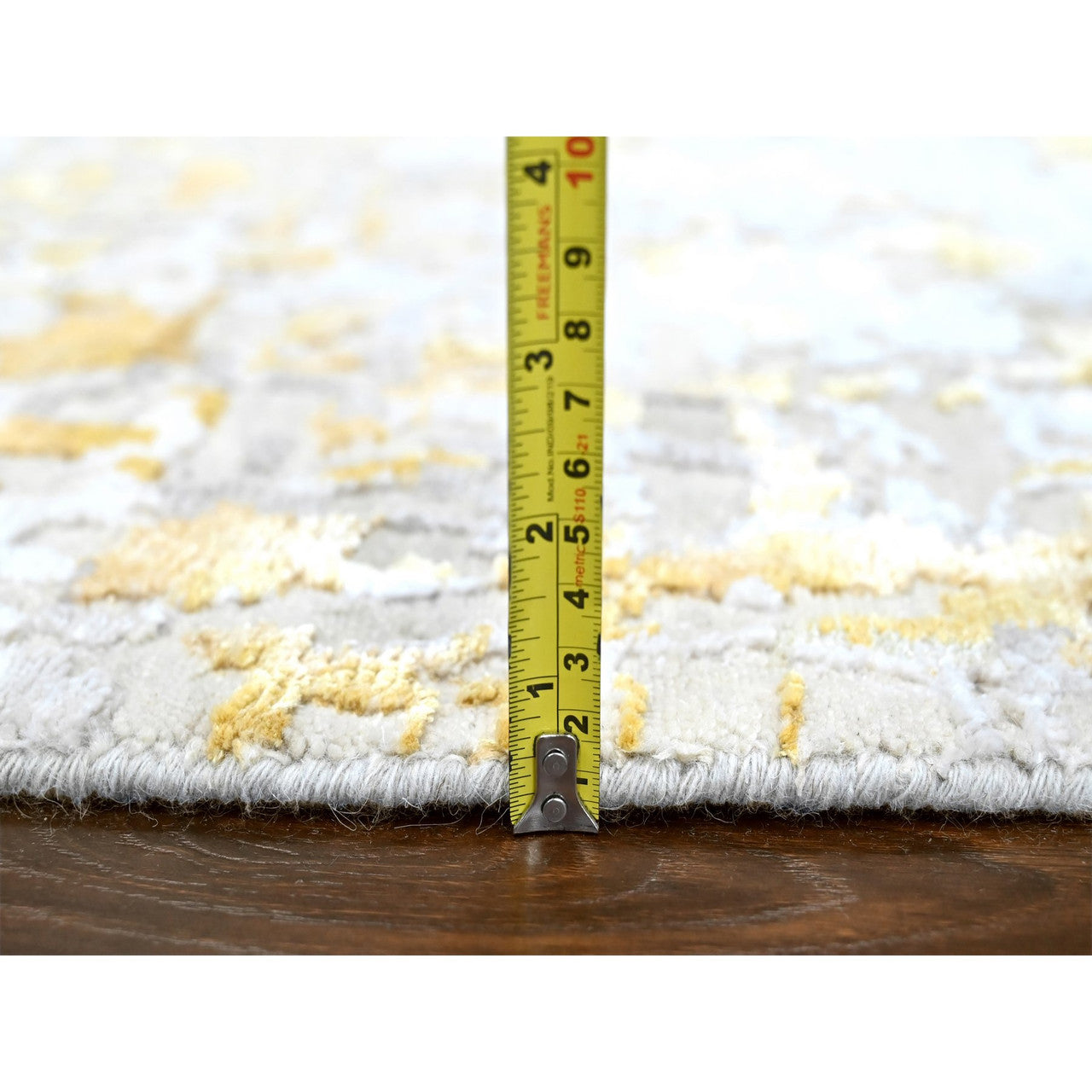 Ivory 9'9" x 9'11" Modern and Contemporary Hand knotted Wool/Silk Rug - Sku: O010209