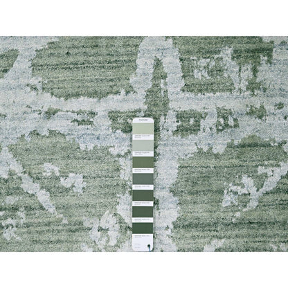 Modern and Contemporary Wool & Silk Hand Loomed Rug Green 6.7x9.6 -O010282