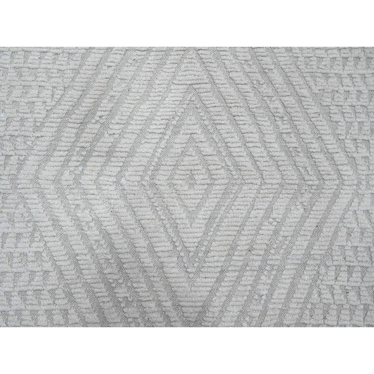 Ivory 9'10" x 14'1" Tribal & Geometric Hand knotted Wool Rug - Sku: O020080
