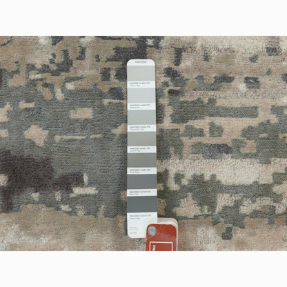 Modern and Contemporary Wool & Silk Hand Knotted Rug Grey No Border 2.8X10.3 -O058566