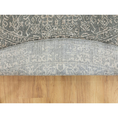 Modern and Contemporary Wool & Silk Hand Loomed Rug Grey Wild Dove 7.10X7.10 -O058616