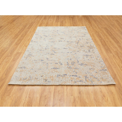 Modern and Contemporary Wool & Silk Hand Knotted Rug Ivory No Border 5.10X9.0 -O058645