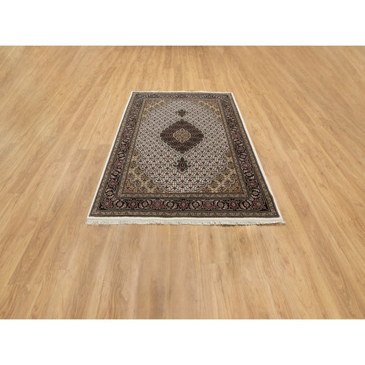 Fine Oriental Wool Hand Knotted Rug Ivory Black 5.0X7.0 -O058660