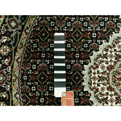 Fine Oriental Wool Hand Knotted Rug Black Black 4.0X4.0 -O058842