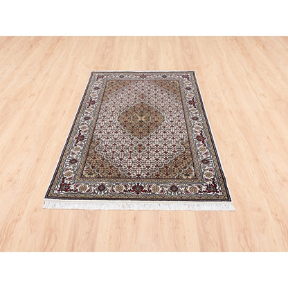 Fine Oriental Wool Hand Knotted Rug Ivory Ivory 4.0X6.0 -O062490