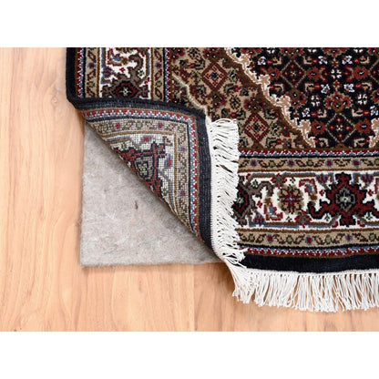 Fine Oriental Wool Hand Knotted Rug Black Ivory 3.2X5.4 -O062491